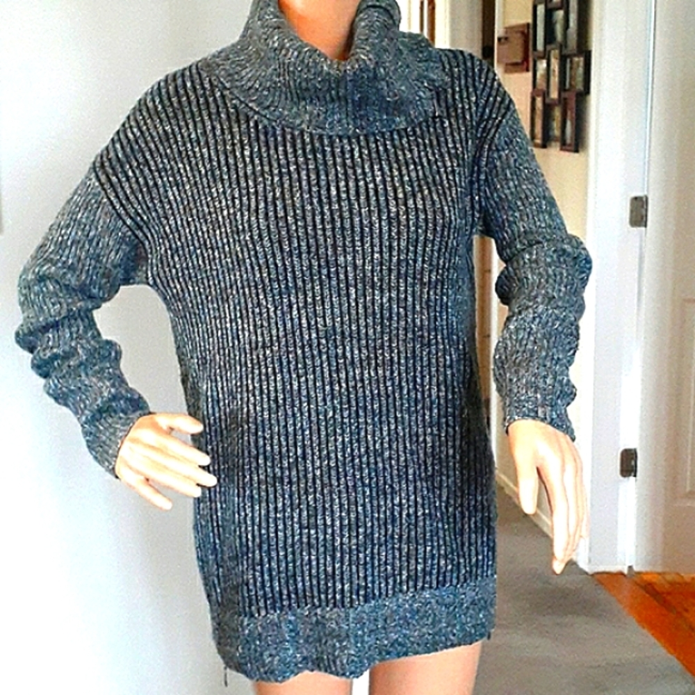🛍Leo and Nicole Wool blend multicolored long sleeve turtleneck sweater size M - Picture 2 of 12